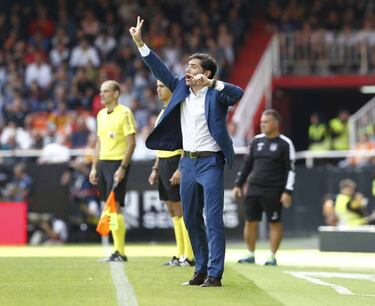 Valencia: Marcelino makes Mestalla dream