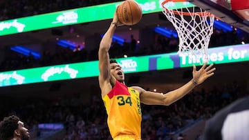 Giannis Antetokounmpo, durante un partido contra los Sixers.