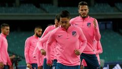 Los jugadores del Atl&eacute;tico durante el entrenamiento. 