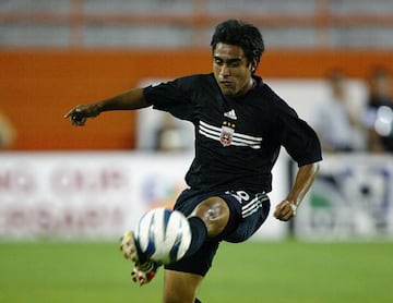 Es el último salvadoreño que se ha coronado campeón de la Major League Soccer y lo hizo en el lejanjo 2004 con DC United.