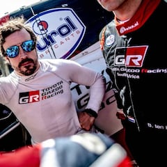 Fernando Alonso propone una encuesta... ¿sobre su futuro?