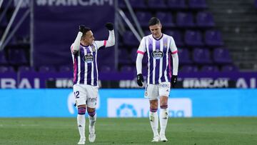 VALLADOLID, SPAIN - MARCH 20: Fabian Orellana of Real Valladolid celebrates after scoring their team's first goal during the La Liga Santander match between Real Valladolid CF and Sevilla FC at Estadio Municipal Jose Zorrilla on March 20, 2021 in Val