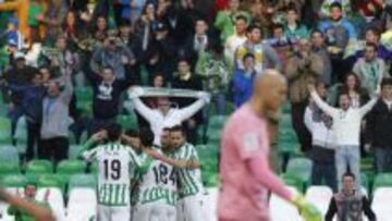 El Betis gana fácil con el sello de Pepe Mel y Ceballos