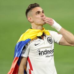 Santos Borré: Nuevos compañeros y retos en Eintracht Frankfurt