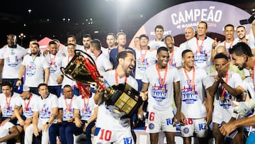 Pasó por la U, trabaja en el City Group y se coronó campeón en Brasil: un chileno hace historia