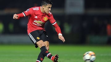 Alexis logró su asistencia 150 en el primer partido por el United