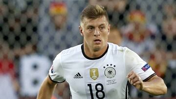 Toni Kroos con Alemania en el partido de cuartos de final de la Eurocopa 2018 ante Italia.