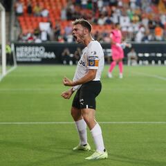 Lato apunta al 100 en Cádiz