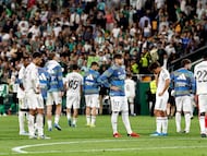 Los jugadores del Real Madrid se mostraron tristes tras empatar ante el Betis.