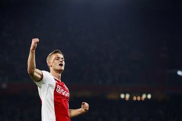 Año: 2018 | Club con el que ganó el trofeo: Ajax. Club actual: Juventus (Italia).