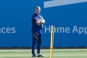 07/05/21   ENTRENAMIENTO DEL BARCELONA      Ronald Koeman