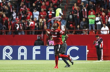 Tras lo hecho por Santos, tuvieron que pasar cinco años para ver una remontada de un equipo mexicano en la Liga de Campeones de la Concacaf. En la edición 2013-14, en cuartos de final, el LA Galaxy se impuso en casa 1-0 a los Xolos. Posteriormente, en el juego de vuelta el equipo de Tijuana ganó 4-2 a los angelinos y consiguió su pase a semifinales.