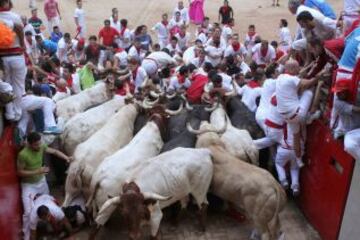 El séptimo encierro de San Fermín 2013, en imágenes