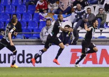 0-1. Florín Andone celebró el primer tanto.
