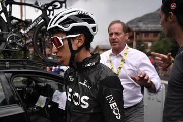 El director del Tour, Christian Prudhomme, paró la carrera cuando Egan Bernal lideraba la etapa. Aun así, el colombiano es el nuevo líder.