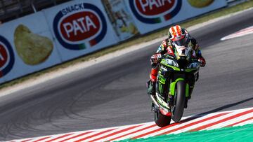 Rea sale desde la pole, Bautista 5º.