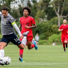 ‘Chicharito’ y Efraín Álvarez destacan en triunfo del LA Galaxy