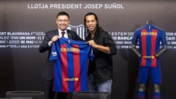 Ronaldinho nuevo embajador de Barcelona