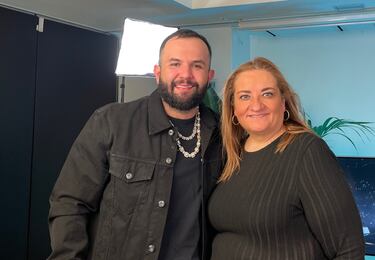 Carín León: “Para nuestra generación el Madrid de Ronaldo, Zidane, Beckham o Raúl son como los Avengers”