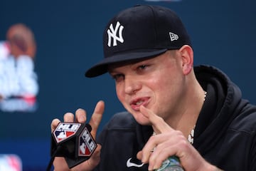 NEW YORK, NEW YORK - OCTOBER 30: Alex Verdugo #24 of the New York Yankees speaks to the media during a press conference prior to playing the Los Angeles Dodgers during Game Five of the 2024 World Series at Yankee Stadium on October 30, 2024 in New York City.   Luke Hales/Getty Images/AFP (Photo by Luke Hales / GETTY IMAGES NORTH AMERICA / Getty Images via AFP)