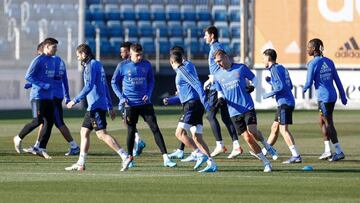 Los jugadores del Real Madrid, en el &uacute;ltimo entrenamiento del equipo antes de medirse al Elche.