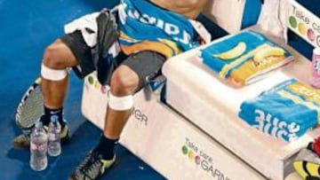 <b>CARGA MUNICIÓN. </b>El cuerpazo de Nadal se amuniciona: plátanos.