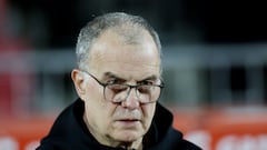 La última sorpresa de Bielsa antes de irse: esto dijo sobre la elección presidencial de Chile