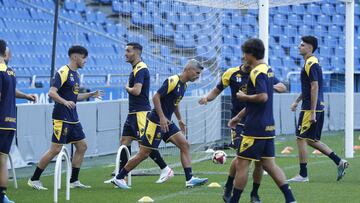 Entrenamiento Deportivo de La Coruña. salva Sevilla Lucas Pérez Pablo Muñoz