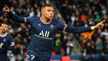 Kylian MBAPPE of PSG celebrates his goal during the French championship Ligue 1 football match between Paris Saint-Germain and FC Lorient on April 3, 2022 at Parc des Princes stadium in Paris, France - Photo Matthieu Mirville / DPPI
AFP7
03/04/2022 ONL