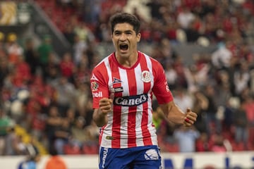 El delantero brilló en el Ascenso MX y se ganó que el Atlético de Madrid comprará su carta. En Primera División no fue tan buen semestre para los potosinos, pero el argentino fue su respuesta de cara a a gol.