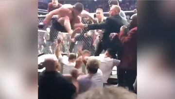 Una nueva toma muestra lo salvaje del salto de Khabib: si les llega a enganchar...