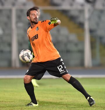 Con 38 años, el arquero de Sassuolo se ubica en la segunda posición de esta lista.