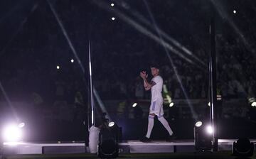 Fede Valverde en el fin de fiesta en el Bernabéu.