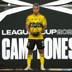 Cucho Hernández dedicates Leagues Cup MVP “to the fans”