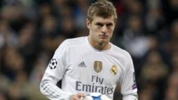 DESUBICADO. Kroos ha pasado de ser el eje del Madrid de Ancelotti a perder protagonismo con Benítez.