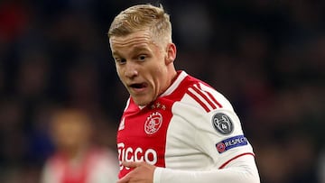 Donny van de Beek, en la ida de la previa de Champions con el Ajax. 