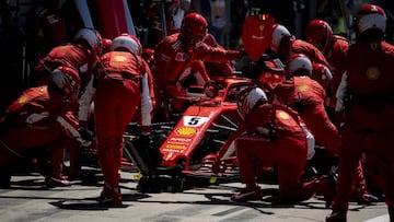 El Ferrari de Vettel, en Silverstone. 