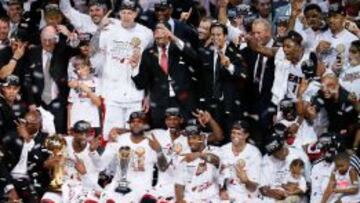 Los Miami Heat celebran el título de la NBA.