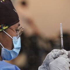 Vacunación Colombia: por qué es importante la tercera dosis y quiénes podrán recibirla