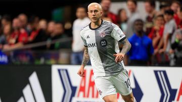 ATLANTA, GA - MARCH 04: Toronto FC forward Federico Bernardeschi (10) during the MLS match between the Atlanta United FC and the Toronto FC on March 4, 2023 at the Mercedes-Benz Stadium in Atlanta, Georgia. (Photo by David J. Griffin/Icon Sportswire via Getty Images)