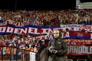 Hinchas que capturan las mejores imágenes de Nacional y DIM en Paz