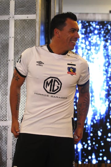 Así se vivió la presentación de la nueva camiseta de Colo Colo