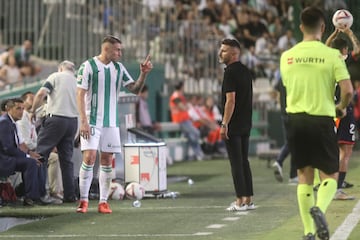 CÓRDOBA 13/9/24
Partido entre el Córdoba CF y el Deportivo de la Coruña en el Arcángel. (En la imagen, Iván Ania)