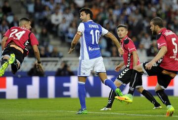 Xabi Prieto marcó al Alavés.