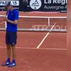La insólita situación que vivió el rival de Garin en Roland Garros