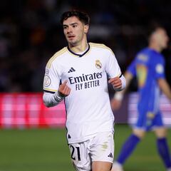 Brahim, cabeza de cartel con mensaje