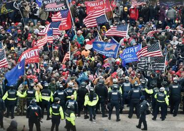 Biden: "That is not a protest - it’s an insurrection"