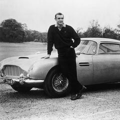 Alonso y James Bond, unidos por Aston Martin