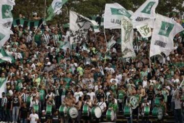 Nacional se quedó con el liderato del torneo tras vencer 3-1 al Medellín con goles de Velásquez, Guerra y Duque.