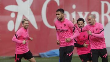 En Nesyri, en un entrenamiento.